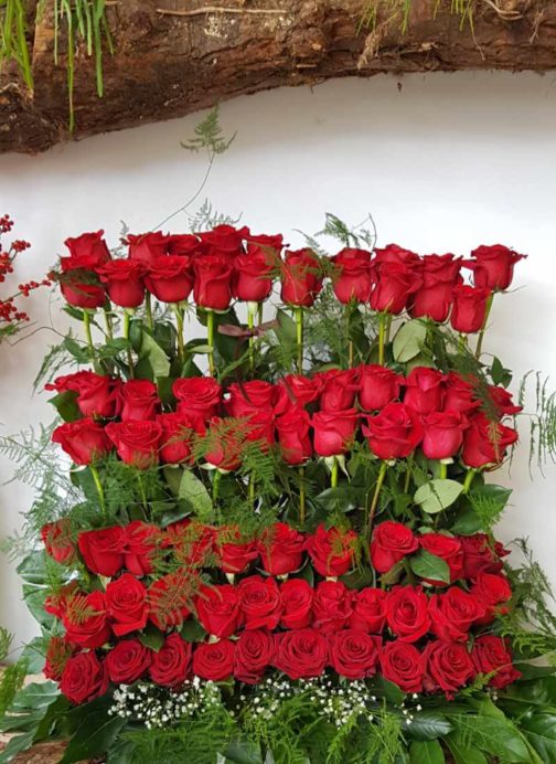 decoracion-funeral-rosas