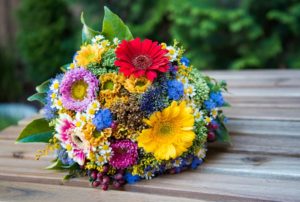 Lee más sobre el artículo Mandar flores a domicilio: todo lo que necesitas saber